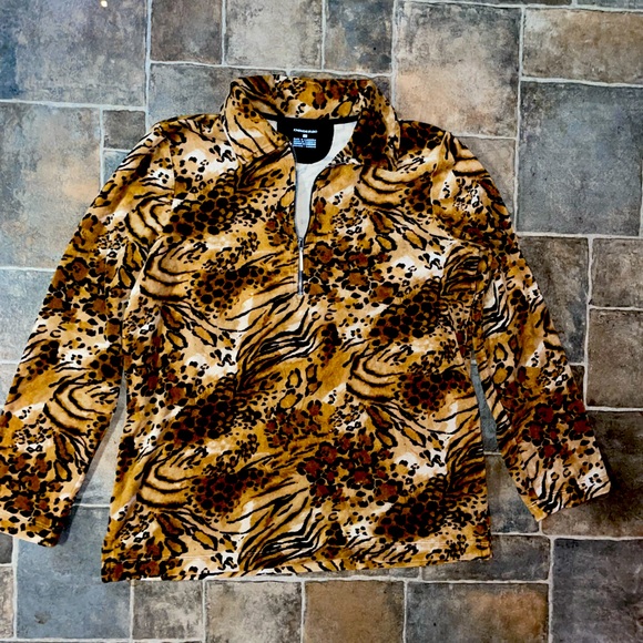 Super soft velvet like animal prints pull over top zip comfy and warm like new - Picture 1 of 6